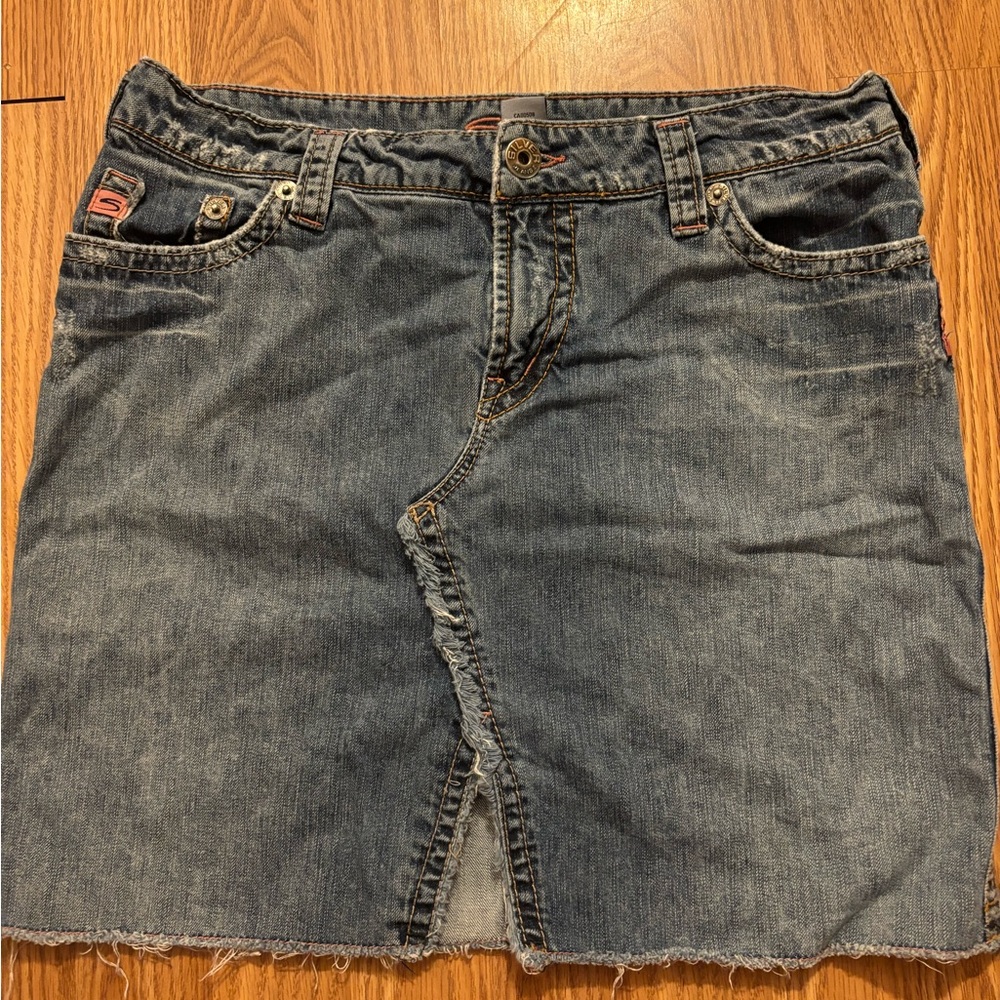 Silver jeans denim skirt pink accents